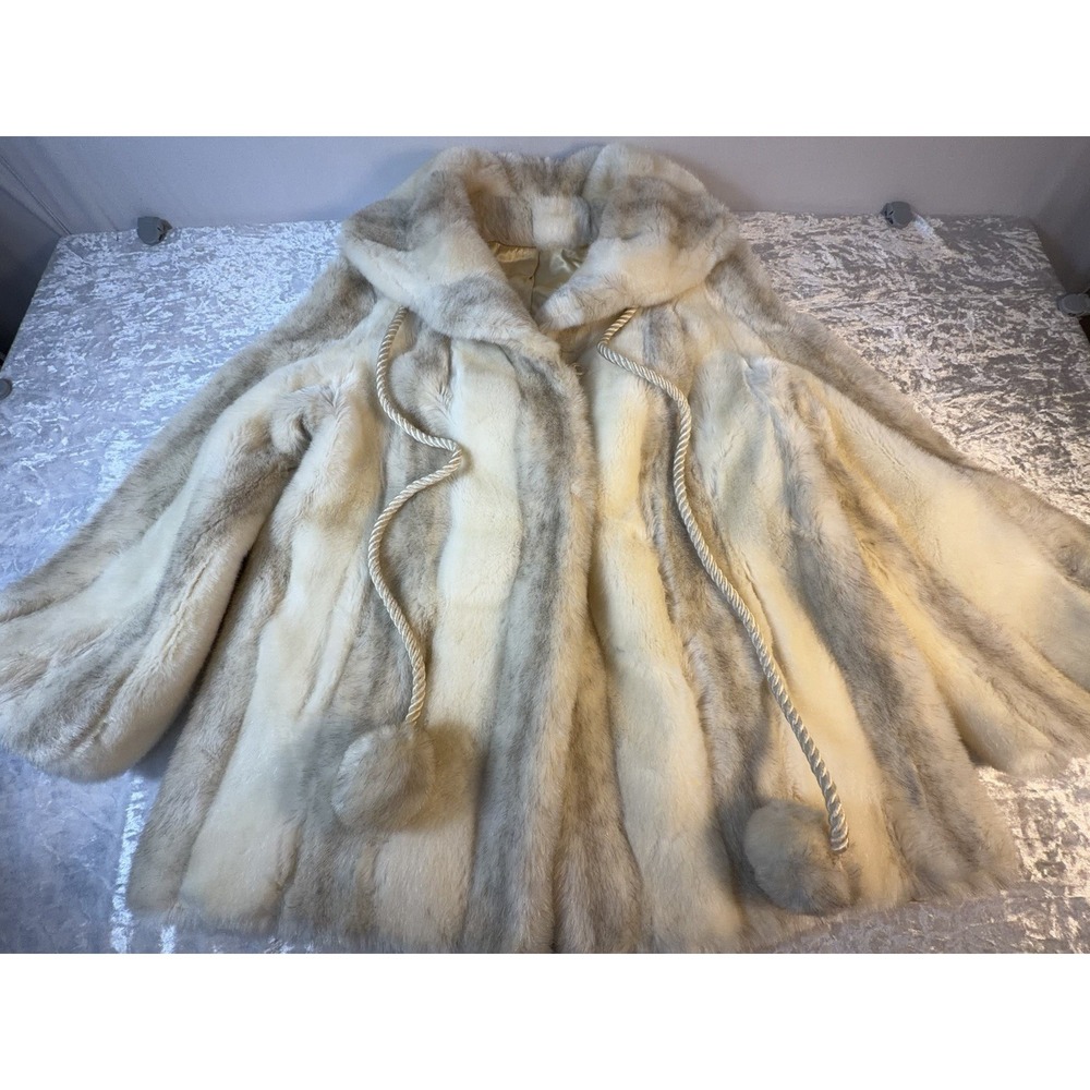 Vintage Central Park Zoo Women M Faux Fur Coat Ivory Gray Mink Look 70s